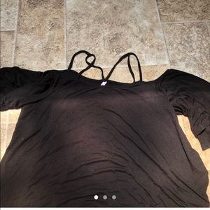 OFF THE SHOULDER TOP